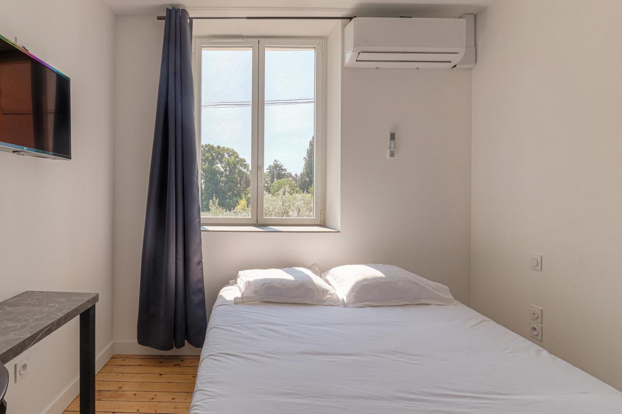 Le Berlin - Les Appartements De L'Olivier Loyettes Zewnętrze zdjęcie