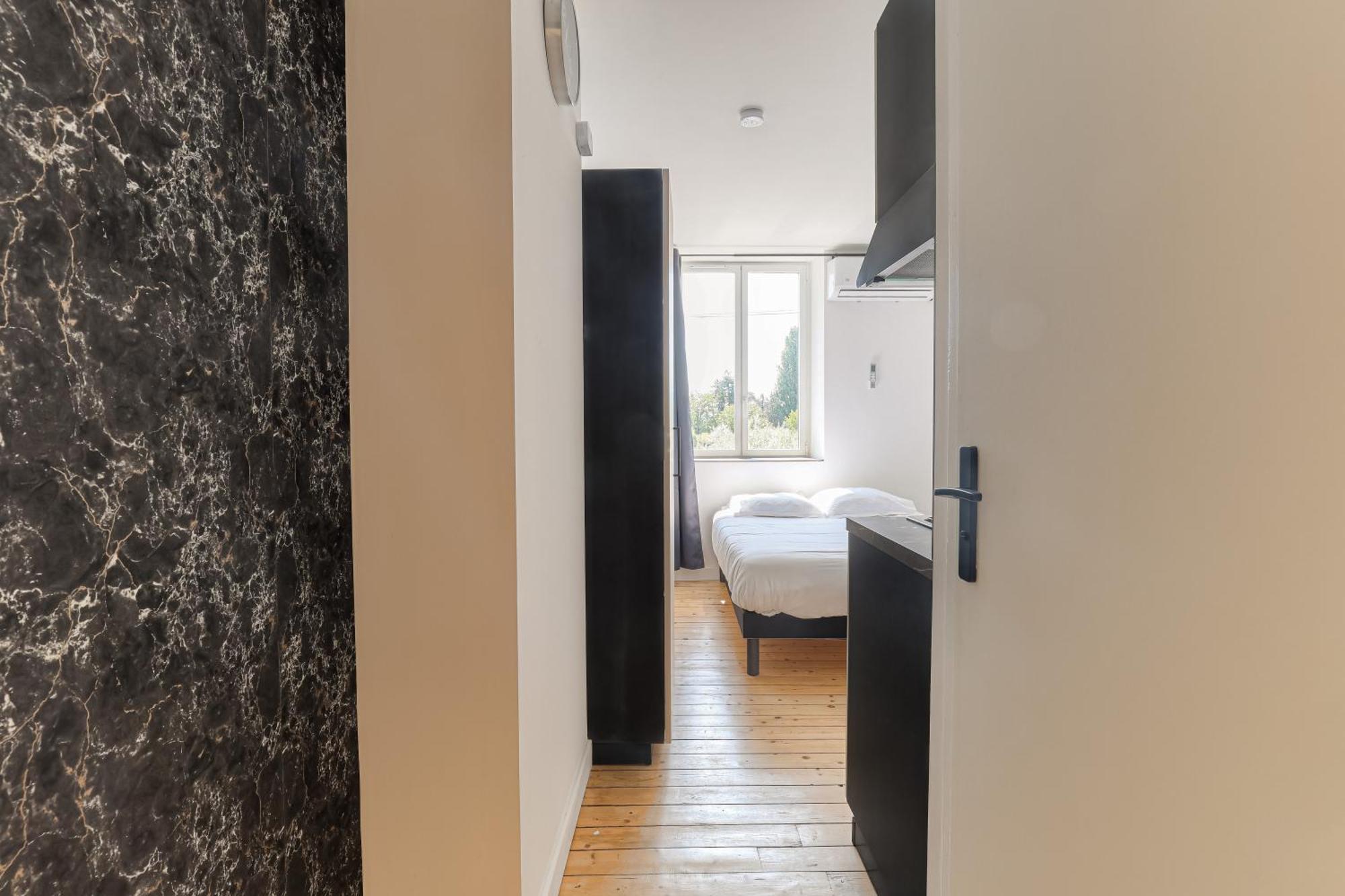 Le Berlin - Les Appartements De L'Olivier Loyettes Zewnętrze zdjęcie